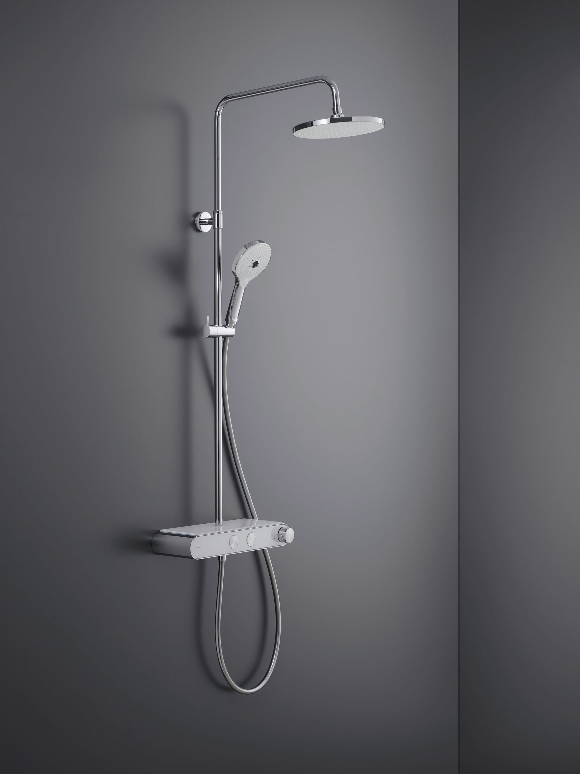 Système de douche Duravit avec thermostat et tablette en verre
